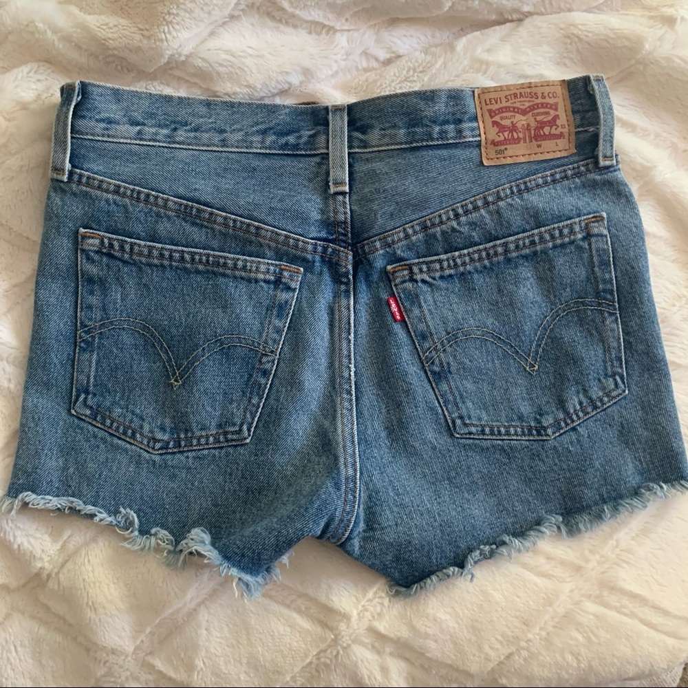 Levi’s 501 Cutoff Shorts